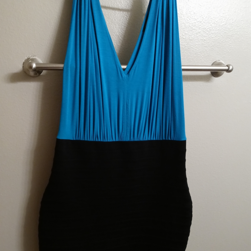 Sleeveless dress